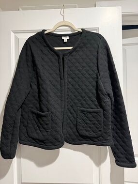 J Crew Black Quilted Hook Closure Jacket - Comfortable Everyday Layer